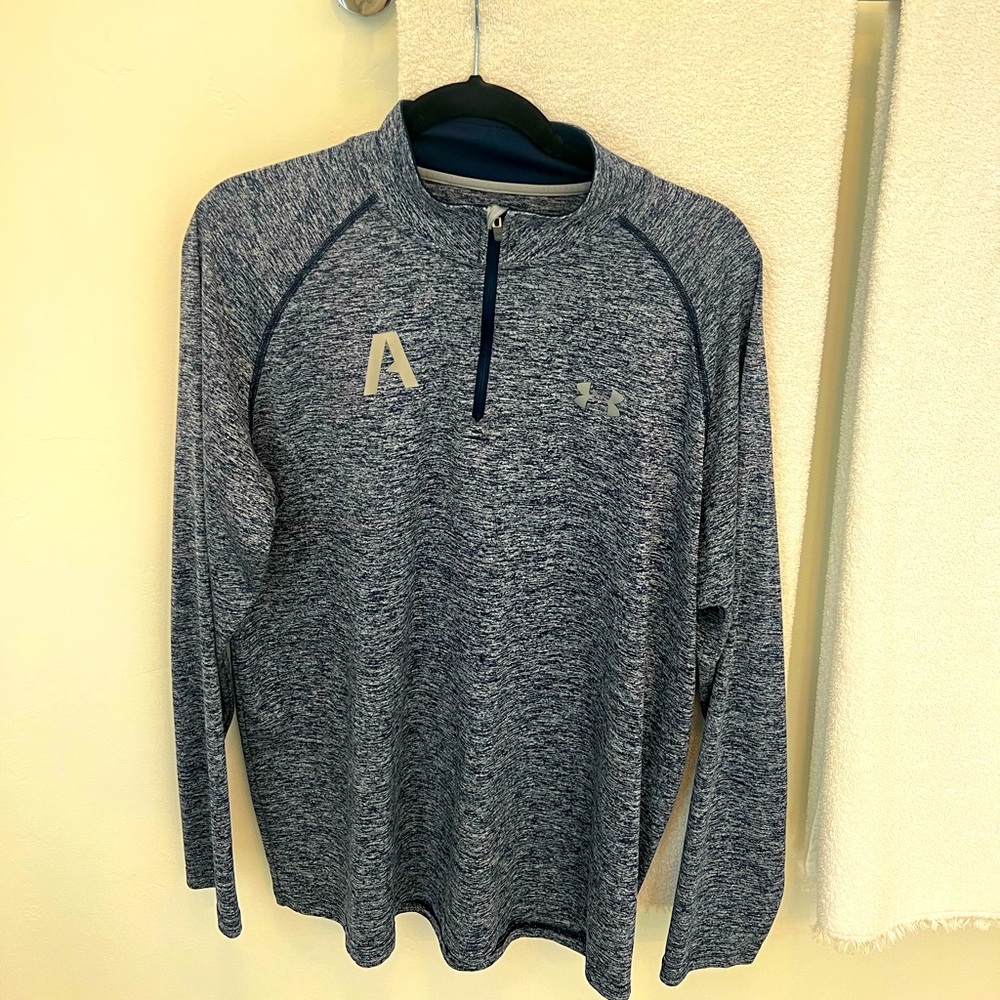 Under armour half zip pullover